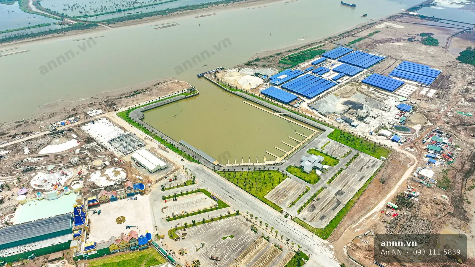 Bến du thuyền cao cấp