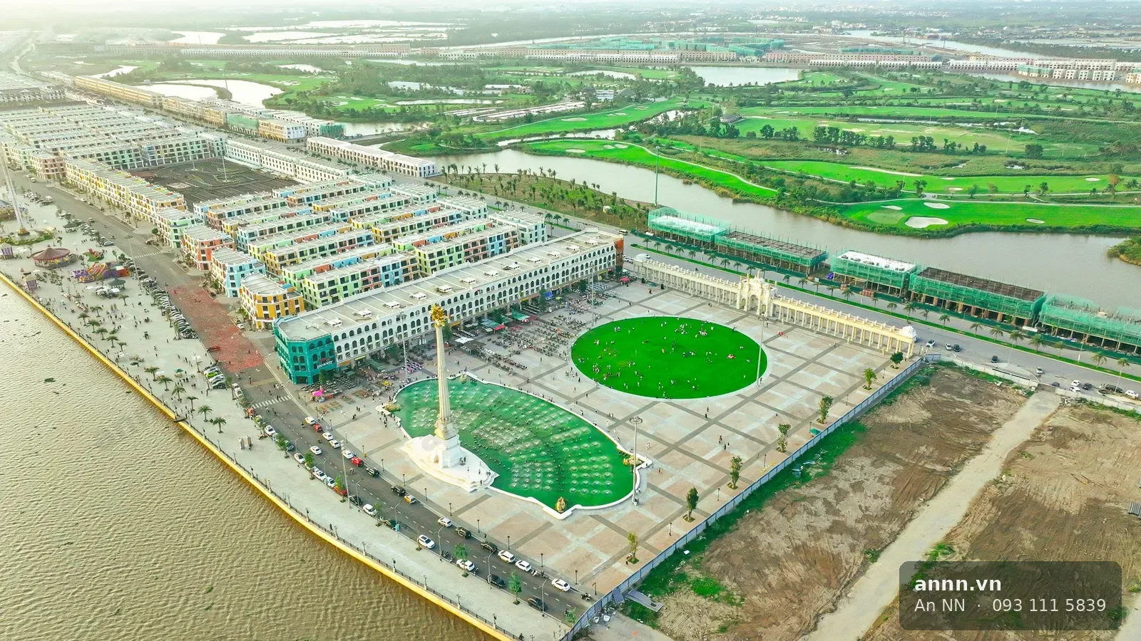 Quảng trường châu Âu Royal Square